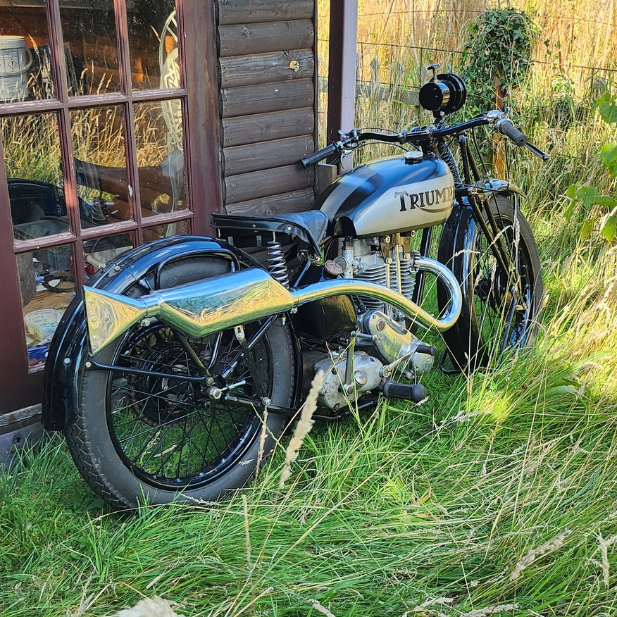 prewar triumph 3H special